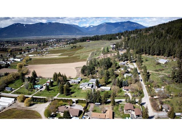 507 33rd Avenue N, House detached with 3 bedrooms, 3 bathrooms and null parking in Central Kootenay B BC | Image 42