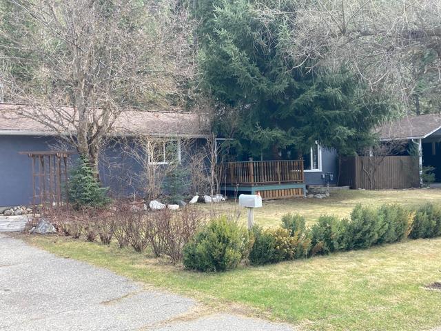 356 Marguerite Avenue, House detached with 2 bedrooms, 2 bathrooms and null parking in Greenwood BC | Image 3