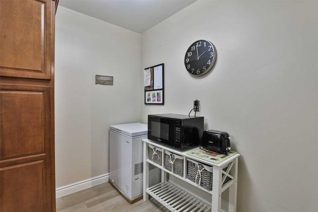 402 - 1210 Radom St, Condo with 3 bedrooms, 2 bathrooms and 1 parking in Pickering ON | Image 10