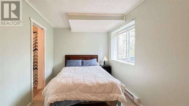 6231 Selkirk Terr, House detached with 5 bedrooms, 3 bathrooms and 4 parking in North Cowichan BC | Image 28
