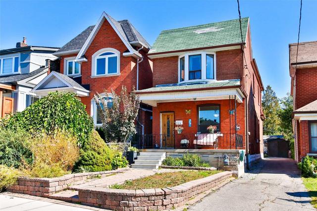 325 Nairn Ave, House detached with 4 bedrooms, 3 bathrooms and 7 parking in Toronto ON | Card Image