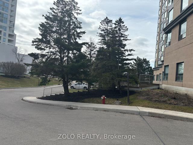 406 - 1 Hickory Tree Rd, Condo with 1 bedrooms, 1 bathrooms and 1 parking in Toronto ON | Image 12