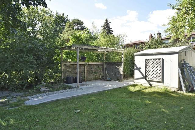 8 Wardlaw Cres, House detached with 4 bedrooms, 3 bathrooms and 7 parking in Toronto ON | Image 31