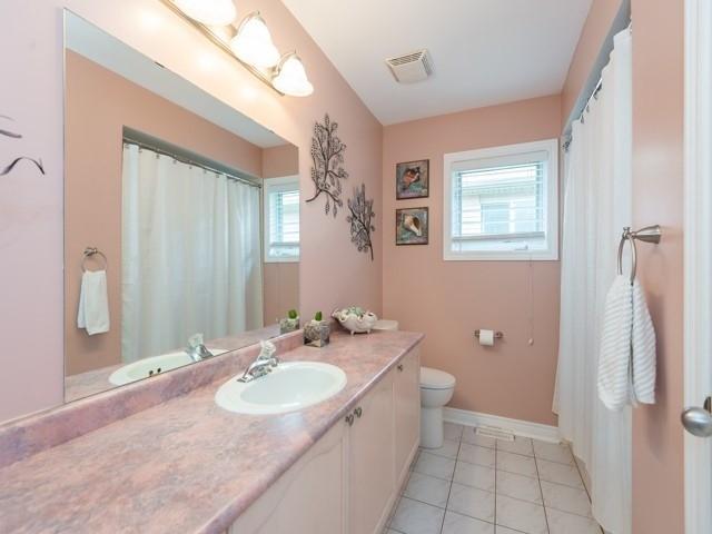 11 Annie Cres, House detached with 4 bedrooms, 3 bathrooms and 4 parking in Ajax ON | Image 15