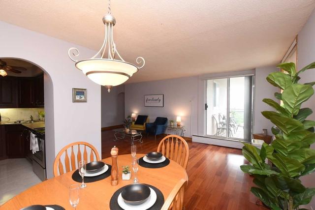 1608 - 975 Warwick Crt, Condo with 2 bedrooms, 1 bathrooms and 1 parking in Burlington ON | Image 5