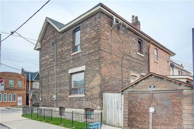 722 Gladstone Ave, House semidetached with 3 bedrooms, 3 bathrooms and 1 parking in Toronto ON | Image 3