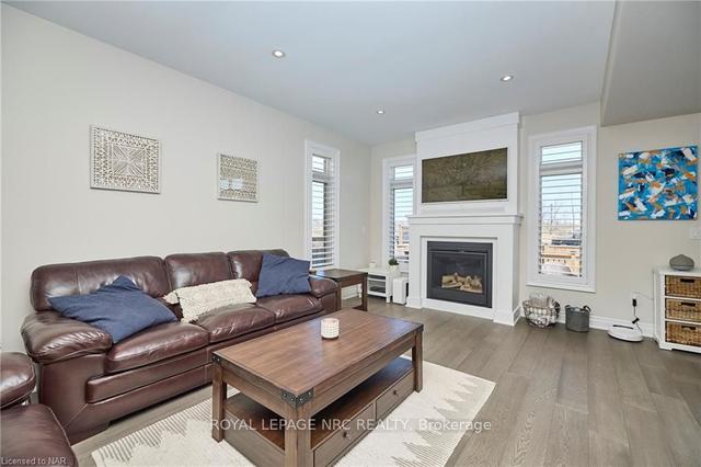 72 Mackenzie King Ave, House detached with 3 bedrooms, 3 bathrooms and 4 parking in St. Catharines ON | Image 7