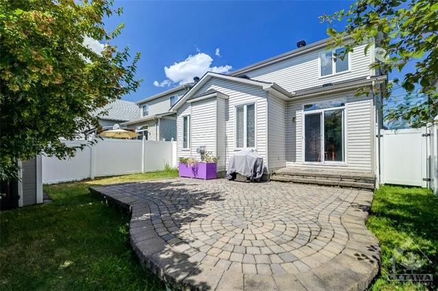 19 Craighall Circle, House detached with 3 bedrooms, 3 bathrooms and 4 parking in Ottawa ON | Image 28