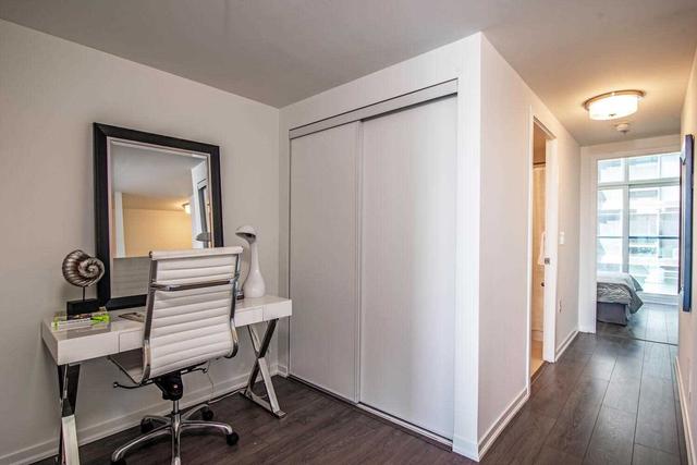 1610e - 36 Lisgar St, Condo with 1 bedrooms, 1 bathrooms and 0 parking in Toronto ON | Image 3