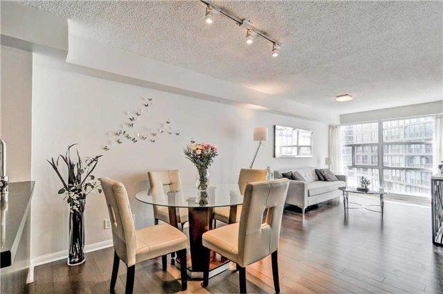 1003 - 11 St Joseph St, Condo with 1 bedrooms, 1 bathrooms and 1 parking in Toronto ON | Image 3