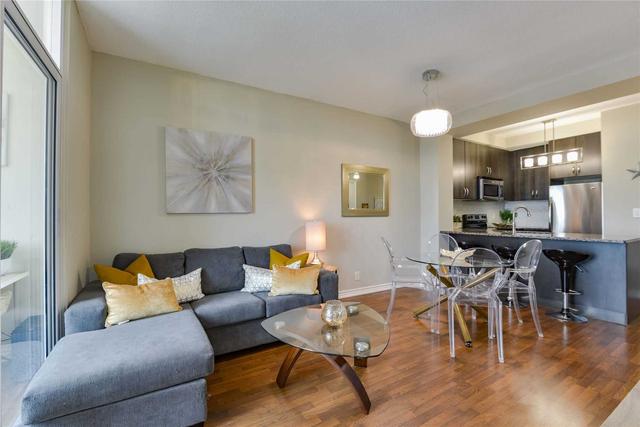 1001 - 9235 Jane St, Condo with 1 bedrooms, 1 bathrooms and 1 parking in Vaughan ON | Image 4