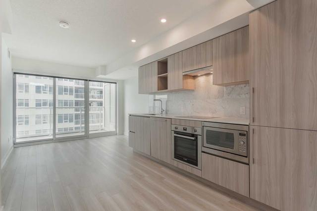 1905 - 17 Bathurst St, Condo with 1 bedrooms, 1 bathrooms and 0 parking in Toronto ON | Image 1