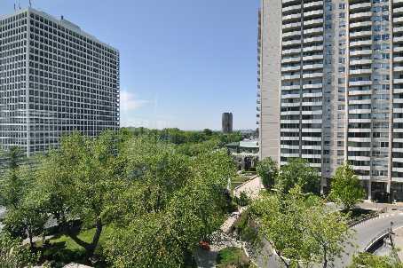 7a - 425 Walmer Rd, Condo with 2 bedrooms, 3 bathrooms and 2 parking in Toronto ON | Image 9