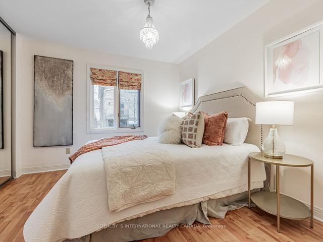 90b Shaftesbury Ave, House semidetached with 3 bedrooms, 4 bathrooms and 1 parking in Toronto ON | Image 11
