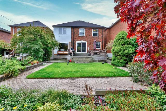 10 Annesley Ave, House detached with 5 bedrooms, 2 bathrooms and 3 parking in Toronto ON | Image 21