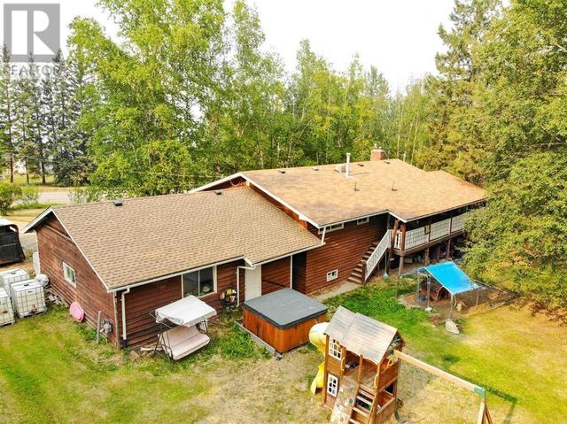 563 Marsh Road, House detached with 4 bedrooms, 2 bathrooms and null parking in Cariboo I BC | Image 10