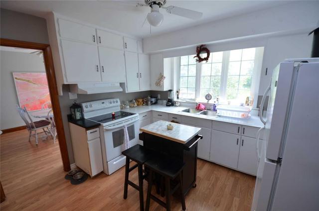 187 Colborne St W, House detached with 3 bedrooms, 2 bathrooms and 10 parking in Kawartha Lakes ON | Image 7