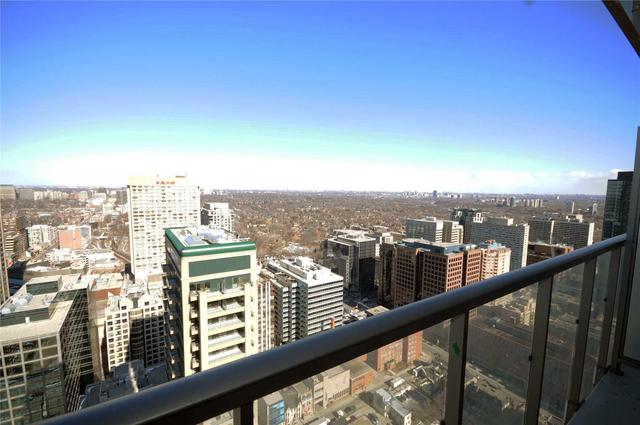3807 - 33 Charles St E, Condo with 1 bedrooms, 2 bathrooms and 0 parking in Toronto ON | Image 9
