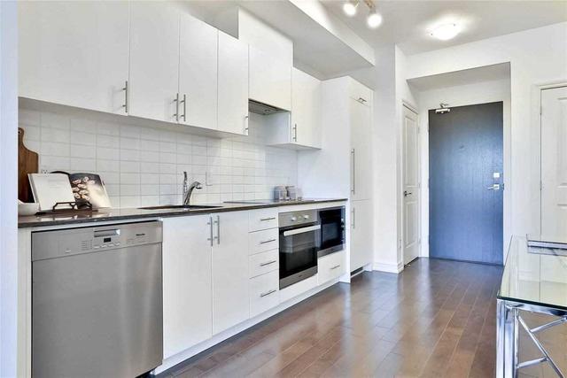 1002 - 23 Glebe Rd W, Condo with 1 bedrooms, 1 bathrooms and 1 parking in Toronto ON | Image 13