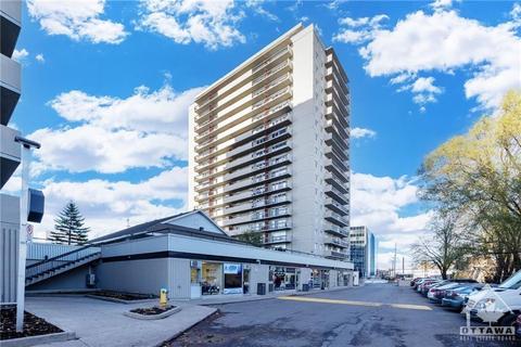 209 - 158 Mcarthur Avenue, Condo with 2 bedrooms, 1 bathrooms and 1 parking in Ottawa ON | Card Image