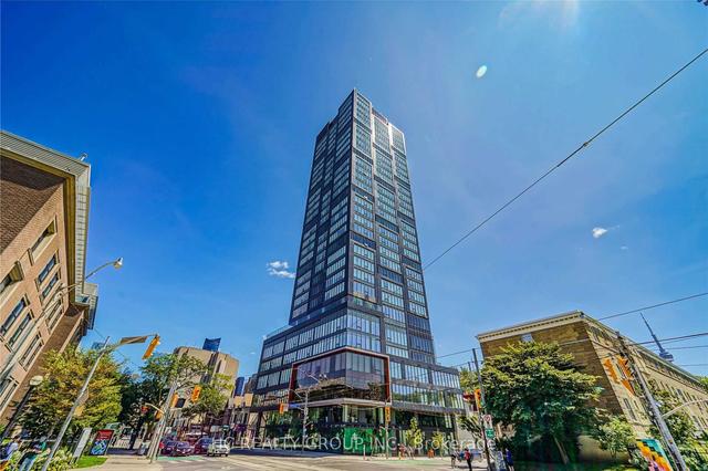 2201 - 203 College St, Condo with 1 bedrooms, 1 bathrooms and 0 parking in Toronto ON | Image 1