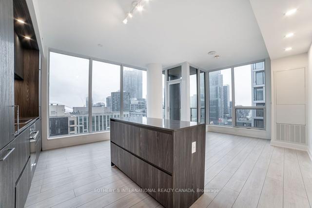 1810 - 35 Mercer St, Condo with 2 bedrooms, 2 bathrooms and 0 parking in Toronto ON | Image 6