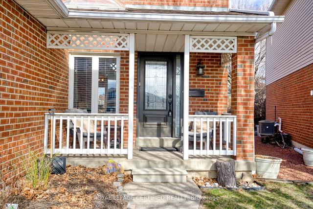 34 Helios Pl, House detached with 3 bedrooms, 2 bathrooms and 3 parking in Brampton ON | Image 23