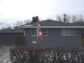 3677 41 Ave, House detached with 3 bedrooms, 2 bathrooms and 2 parking in Red Deer AB | Image 1