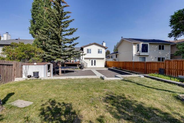 119 Scenic Cove Circle Nw, House detached with 4 bedrooms, 3 bathrooms and 4 parking in Calgary AB | Image 39