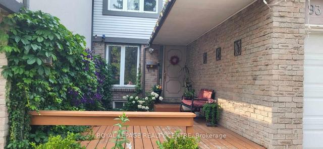 93 Millsborough Cres, House semidetached with 3 bedrooms, 3 bathrooms and 3 parking in Toronto ON | Image 3