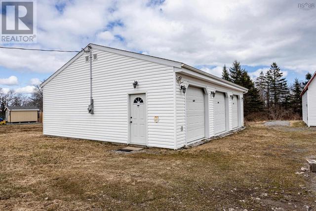 1106 Old Sambro Road, House detached with 3 bedrooms, 1 bathrooms and null parking in Halifax NS | Image 8