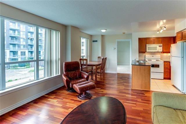 315 - 19 Barberry Pl, Condo with 2 bedrooms, 2 bathrooms and 1 parking in Toronto ON | Image 6