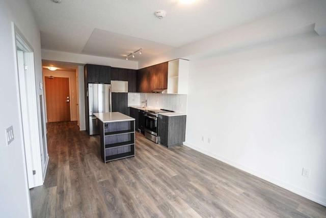 1120 - 2520 Eglinton Ave W, Condo with 1 bedrooms, 1 bathrooms and 1 parking in Mississauga ON | Image 1