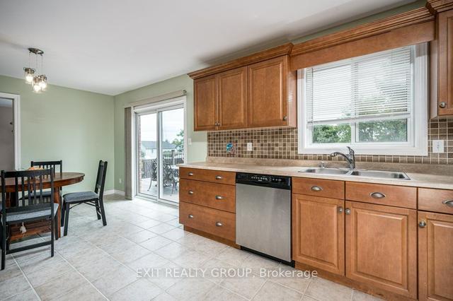 25 Simcoe Dr, House detached with 4 bedrooms, 4 bathrooms and 4 parking in Belleville ON | Image 37