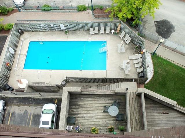 Pool and Deck | Image 11