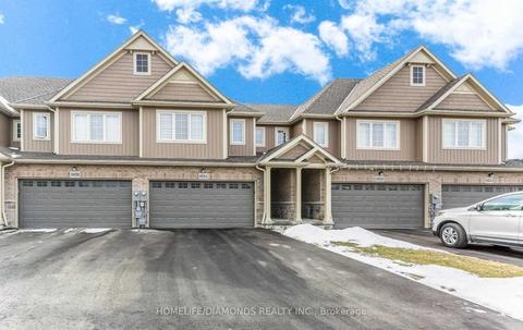 8024 Cole Crt, House attached with 3 bedrooms, 3 bathrooms and 4 parking in Niagara Falls ON | Card Image