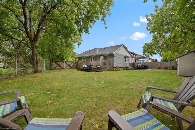 21 Monro St, House detached with 3 bedrooms, 2 bathrooms and 1 parking in St. Catharines ON | Image 13