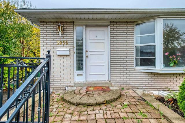 (upper) - 2835 Hollington Cres, House semidetached with 3 bedrooms, 1 bathrooms and 2 parking in Mississauga ON | Image 1