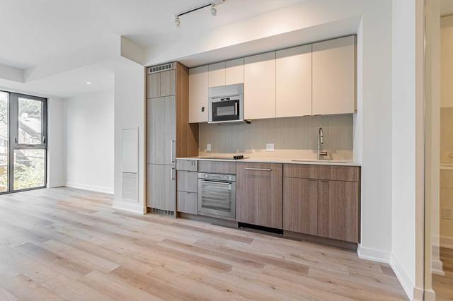 402 - 840 St Clair Ave W, Condo with 2 bedrooms, 2 bathrooms and 0 parking in Toronto ON | Card Image