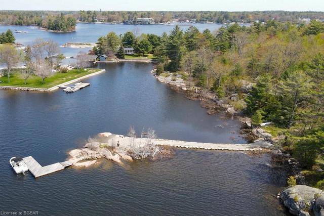 100 Island 630 / Roberts Island, House detached with 4 bedrooms, 2 bathrooms and null parking in Georgian Bay ON | Image 6