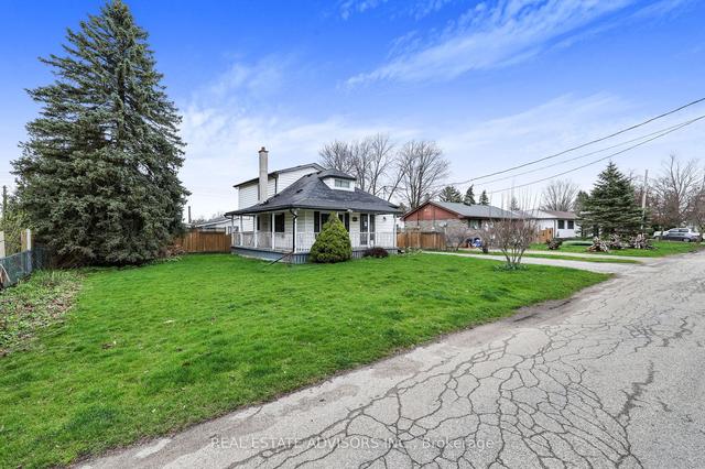 39 Dufferin St, House detached with 3 bedrooms, 2 bathrooms and 10 parking in Brant ON | Image 23