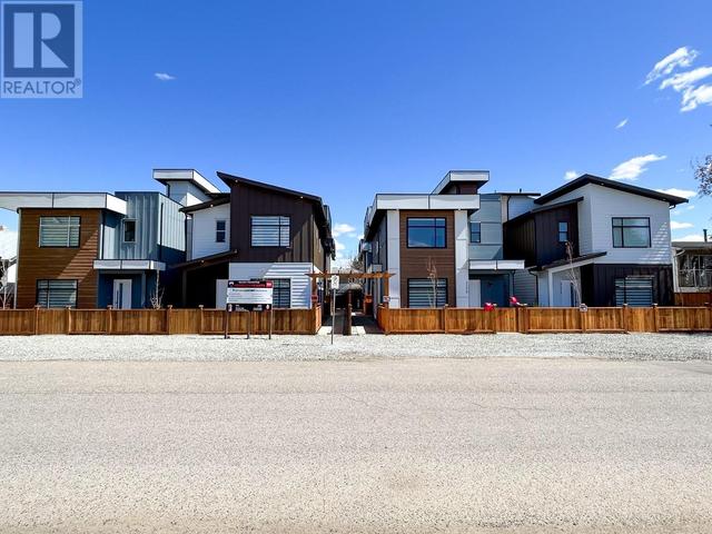 2175 Aberdeen Street, House attached with 3 bedrooms, 2 bathrooms and 2 parking in Kelowna BC | Image 3