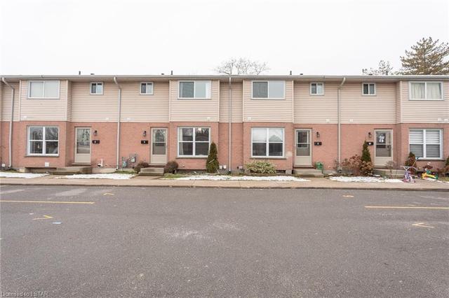 9 - 757 Wharncliffe Road S, House attached with 3 bedrooms, 1 bathrooms and 1 parking in London ON | Image 1