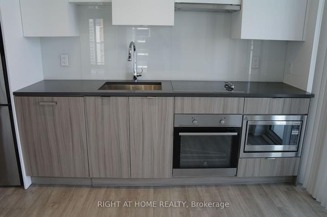 2310 - 99 Broadway Ave, Condo with 2 bedrooms, 2 bathrooms and 1 parking in Toronto ON | Image 14