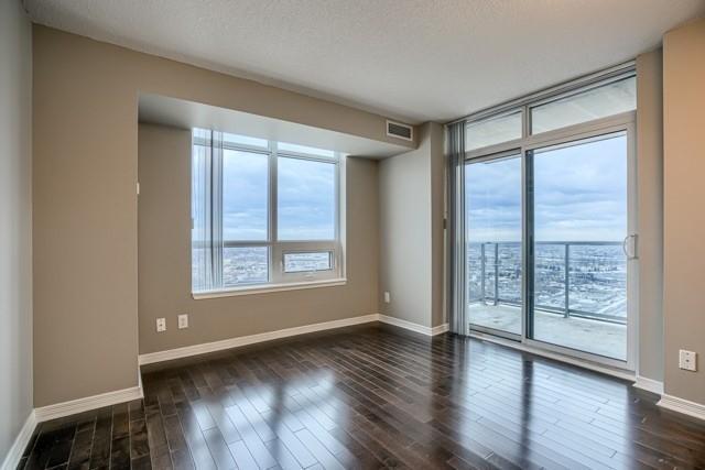 Lph 7 - 3 Michael Power Pl, Condo with 2 bedrooms, 2 bathrooms and 1 parking in Toronto ON | Image 4