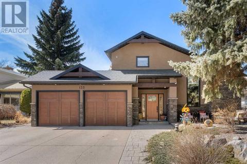 135 Lake Adams Crescent Se, House detached with 4 bedrooms, 3 bathrooms and 4 parking in Calgary AB | Card Image