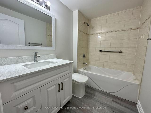 25 - 105 Hansen Rd N, Townhouse with 3 bedrooms, 2 bathrooms and 1 parking in Brampton ON | Image 33