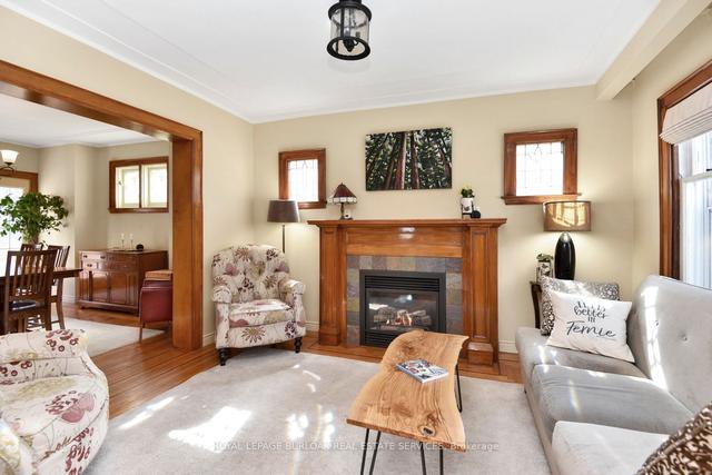 3 Mountain Ave, House detached with 4 bedrooms, 2 bathrooms and 1 parking in Hamilton ON | Image 3