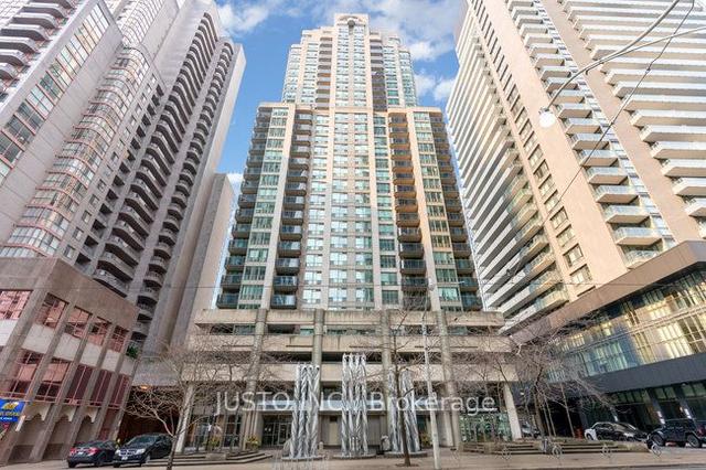 1108 - 750 Bay St, Condo with 1 bedrooms, 1 bathrooms and 1 parking in Toronto ON | Image 11