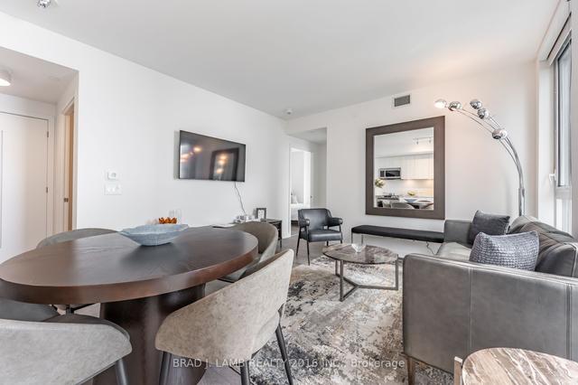 2708 - 357 King St W, Condo with 2 bedrooms, 2 bathrooms and 0 parking in Toronto ON | Image 6
